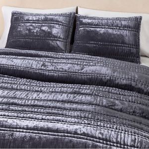 Lush Velvet Linear Comforter & Shams in Graphite